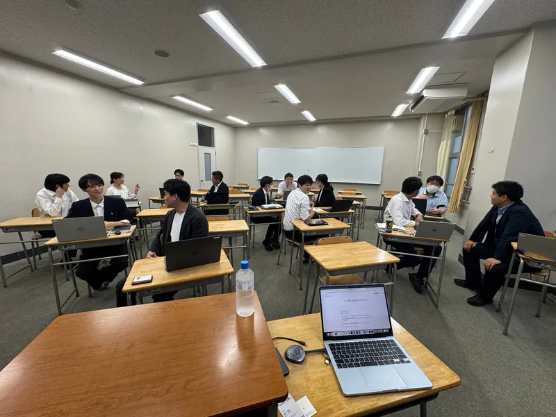 岩倉高等学校での打ち合わせ風景